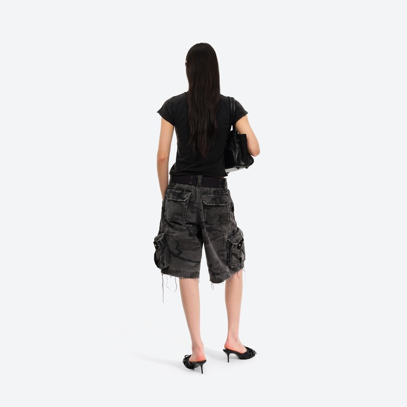 Gothic Logo Slim T-shirt